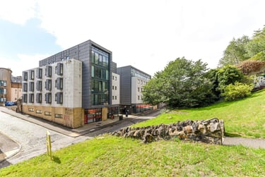 1 bed studio, Calton Road, Holyrood, Edinburgh, EH88DP - Image 7